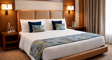 Crowne Plaza Hotel New Delhi Okhla by IHG Room Type - 1 King Bed 1 Bedroom Suite Smoking Crowne Plaza Hotel New Delhi Okhla by IHG Room Type - 1 King Bed 1 Bedroom Suite Smoking