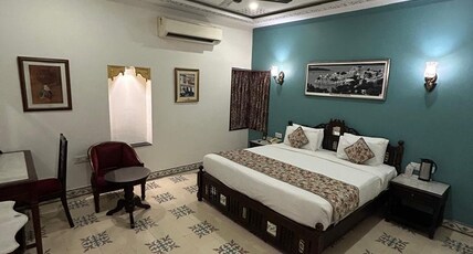 Ratnawali A Vegetarian Heritage Hotel Room Type - AC Executive Room
