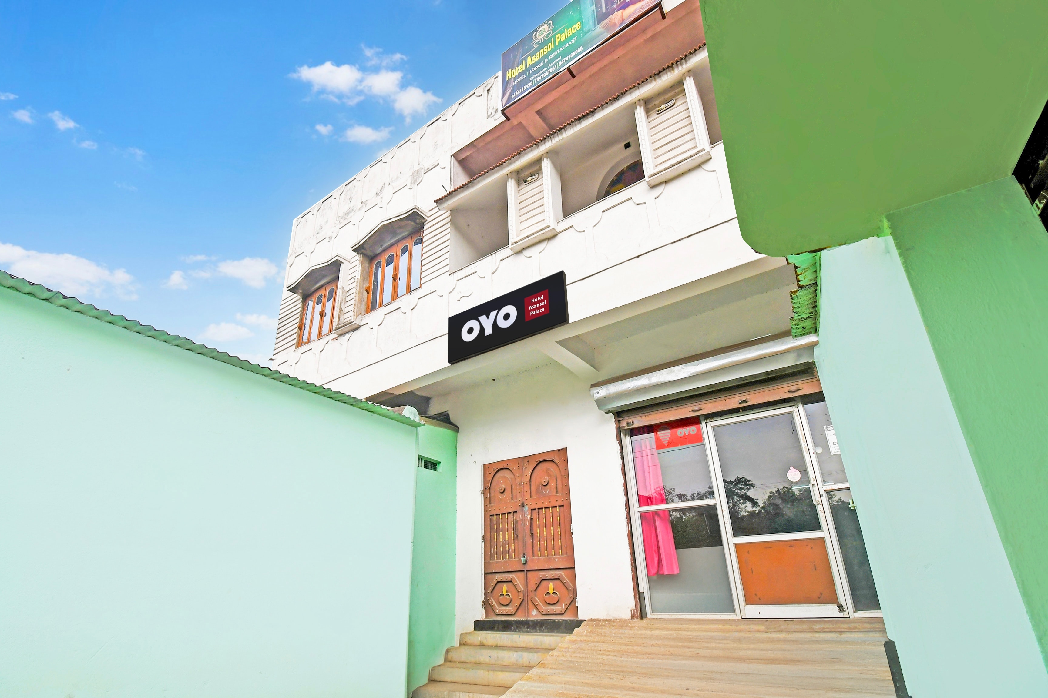 Hotel O Asansol Palace - Tap to explore photos