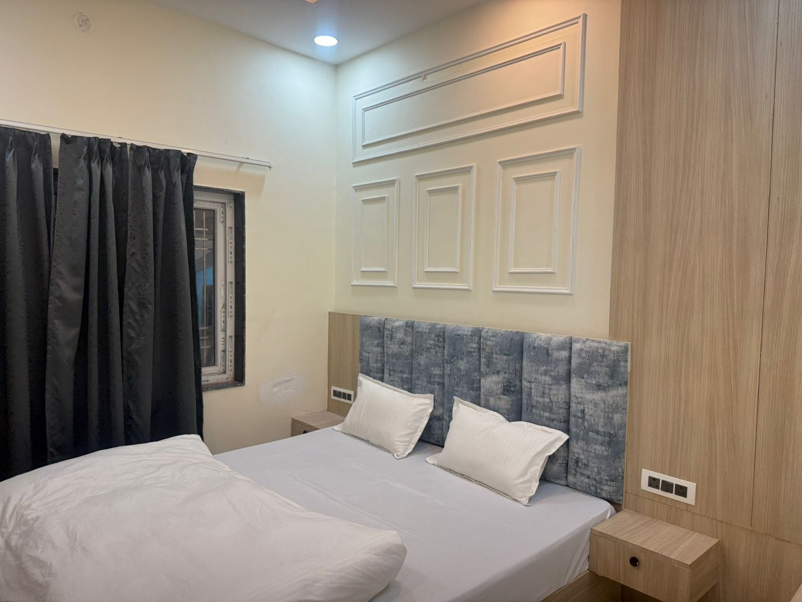 Hotel Rajgrih Heritage - Tap to explore photos