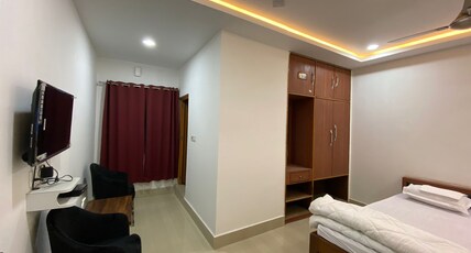 Hotel GreenCity Room Type - Executive Luxury Twin Bedroom