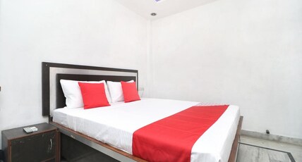 Hotel S K Room Type - DELUXE