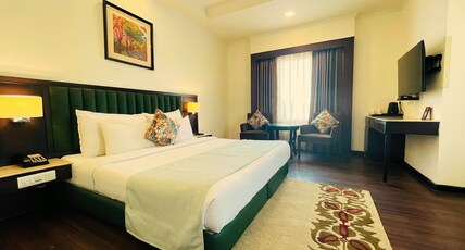 Hotel Blue Saphire Country Side Room Type - Premium Room With Daybed Hotel Blue Saphire Country Side Room Type - Premium Room With Daybed