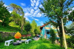 Vibe Hostel Naddi - Near Dal Lake