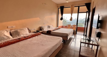 SABARI RESIDENCY Room Type - Deluxe Suite with Balcony SABARI RESIDENCY Room Type - Deluxe Suite with Balcony