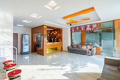 The Saishree Stays Shirdi ( 100 Metre From Sai Temple )