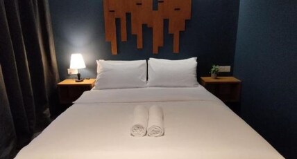 Kingston Hotel 7, Johor Bharu Room Type - Deluxe Queen Room