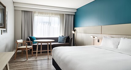 Crowne Plaza Sydney Macquarie Park Room Type - 1 King Standard