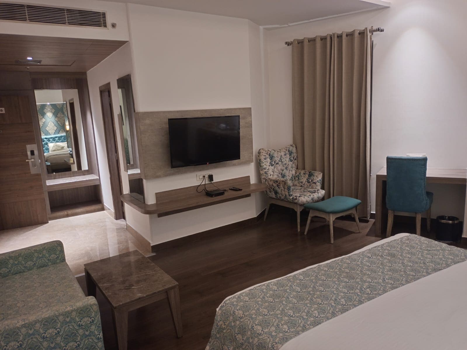 AB Clarks Inn Jalandhar - Tap to explore photos