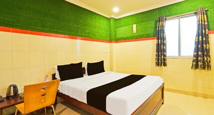 Hotel O MAK RESIDENCE Room Type - Classic
