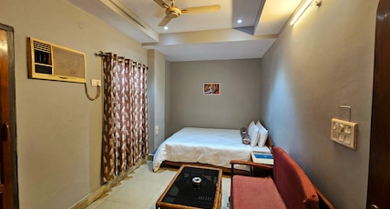Hotel Vishal Room Type - CLASSIC DOUBLE BED AC