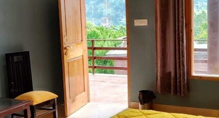 Rishi house & cafe Room Type - Bedroom 7
