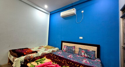 Shri Raghupati Guest House Room Type - Three bed room2