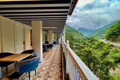 Rooms of Refined Retreat