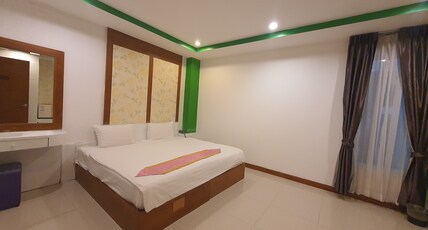 Sunday Sand Beach Pattaya Room Type - Standard Double