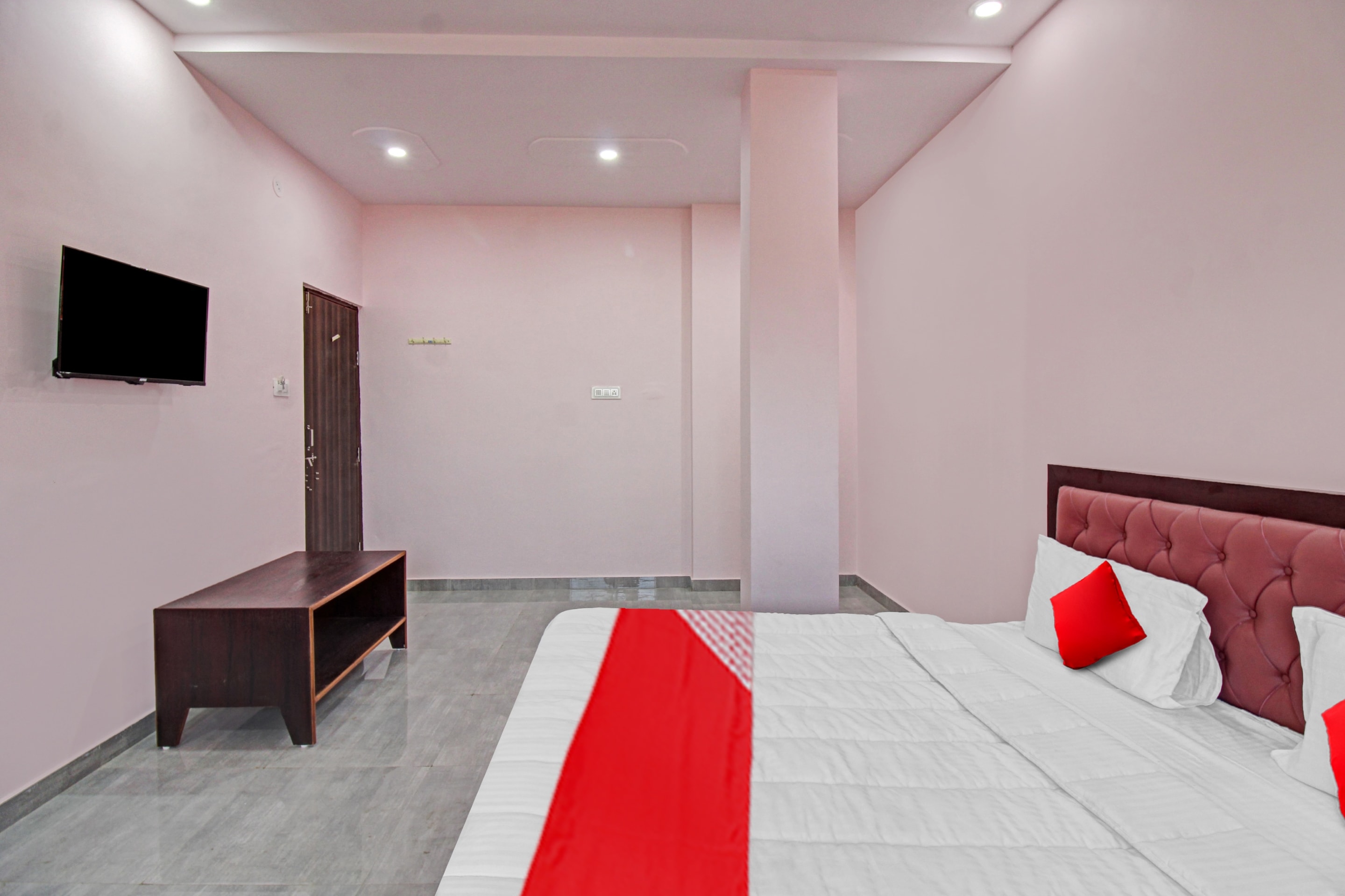 Hotel O Anand In - Tap to explore photos