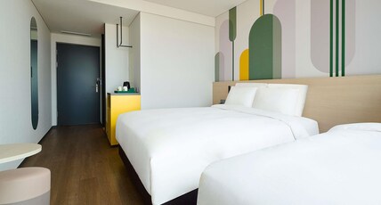 ibis Styles Ambassador Incheon Airport Room Type - Superior Room with 1 double bed plus 1 single bed ibis Styles Ambassador Incheon Airport Room Type - Superior Room with 1 double bed plus 1 single bed