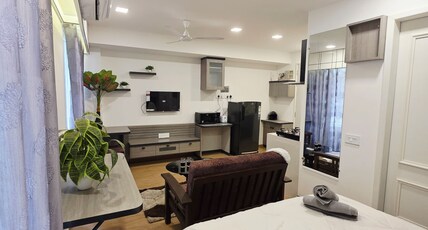 Silver Sun by Superhomes Room Type - Silver Sun by Superhomes