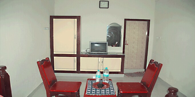 Sakthi Guest House - Tap to explore photos