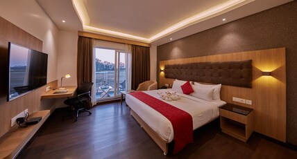 Shivas Galaxy Hotel Room Type - Club Room with Balcony