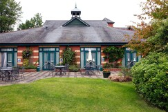 Wigan Oak Hotel by Belvilla