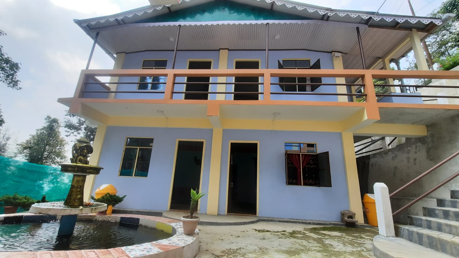 DZAMBALA HOMESTAY. - Tap to explore photos