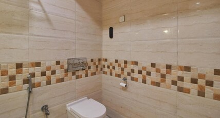 Hotel River View Room Type - Premium Room AC