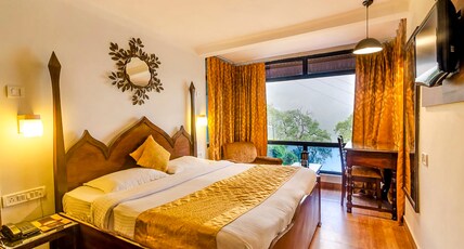 Hotel Himalaya Room Type - Deluxe Room (Lake Facing)