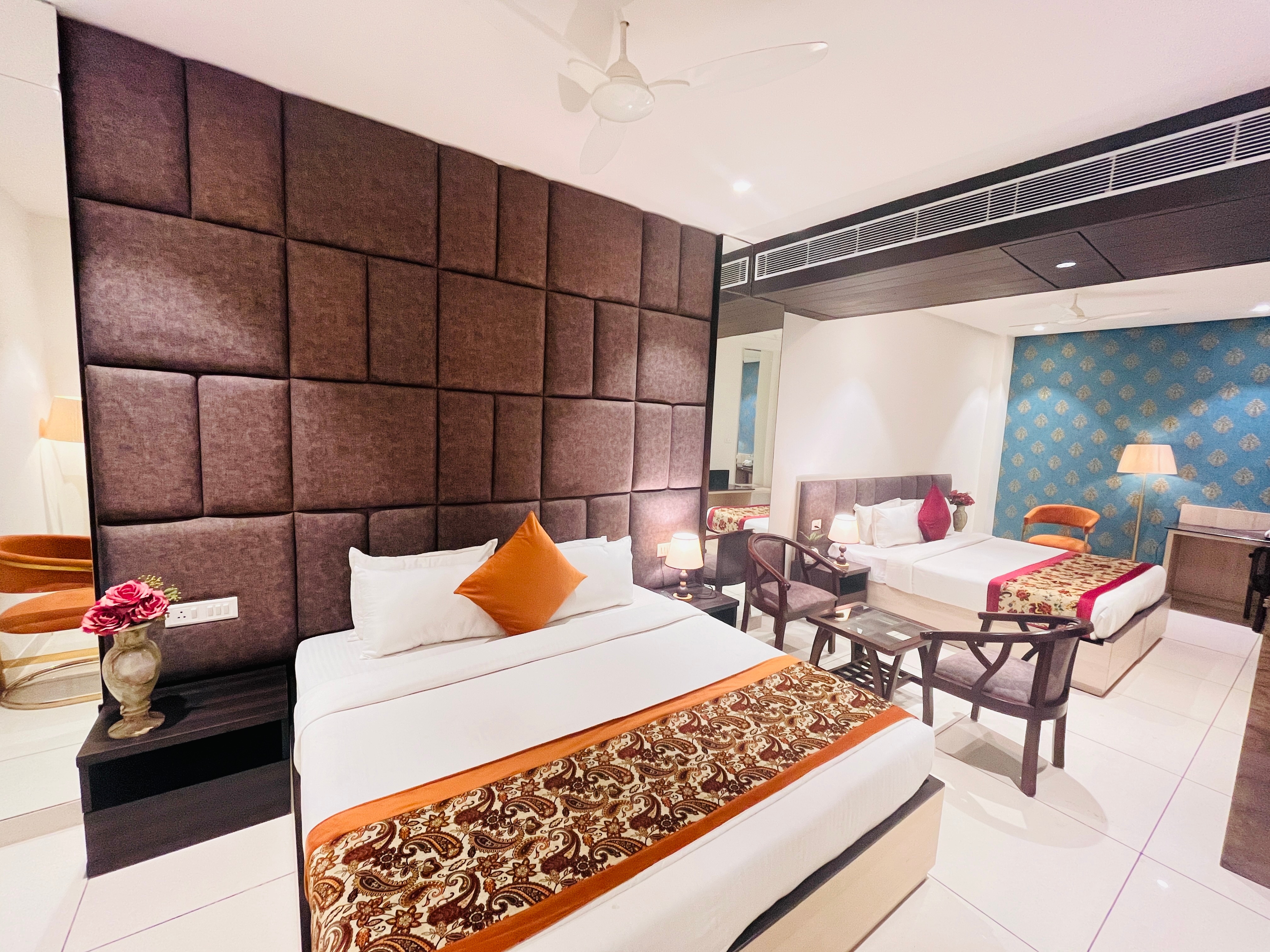 Hotel The Savode - 5 min walk from Golden Temple - Tap to explore photos