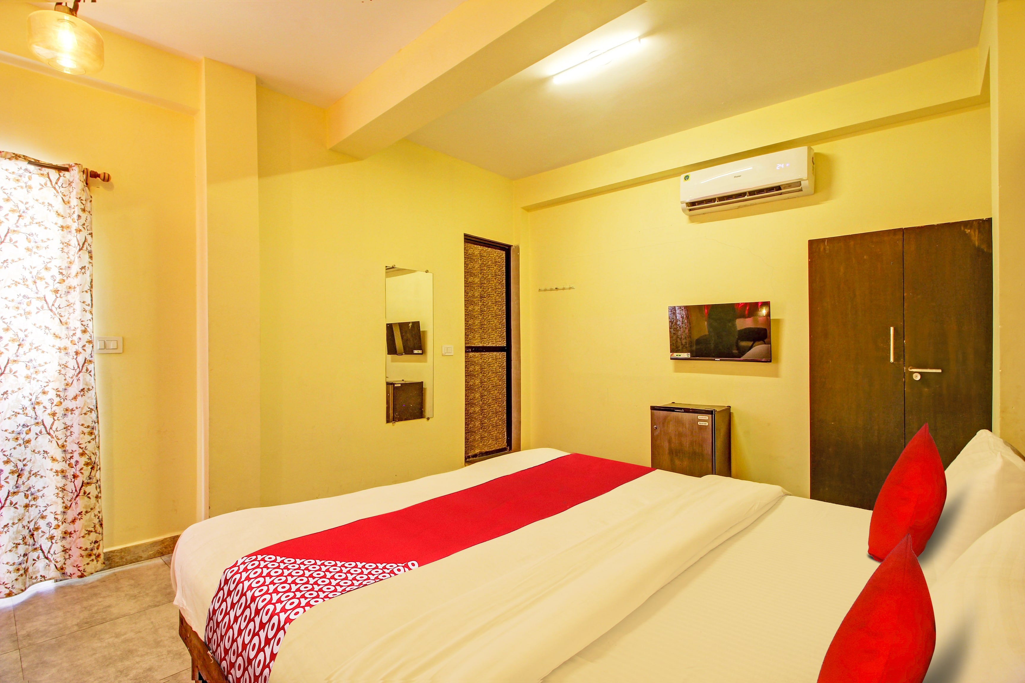 Hotel O Shruti Guest House - Tap to explore photos