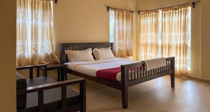Temple Tree Residence Room Type - Deluxe Balcony with Garden View
