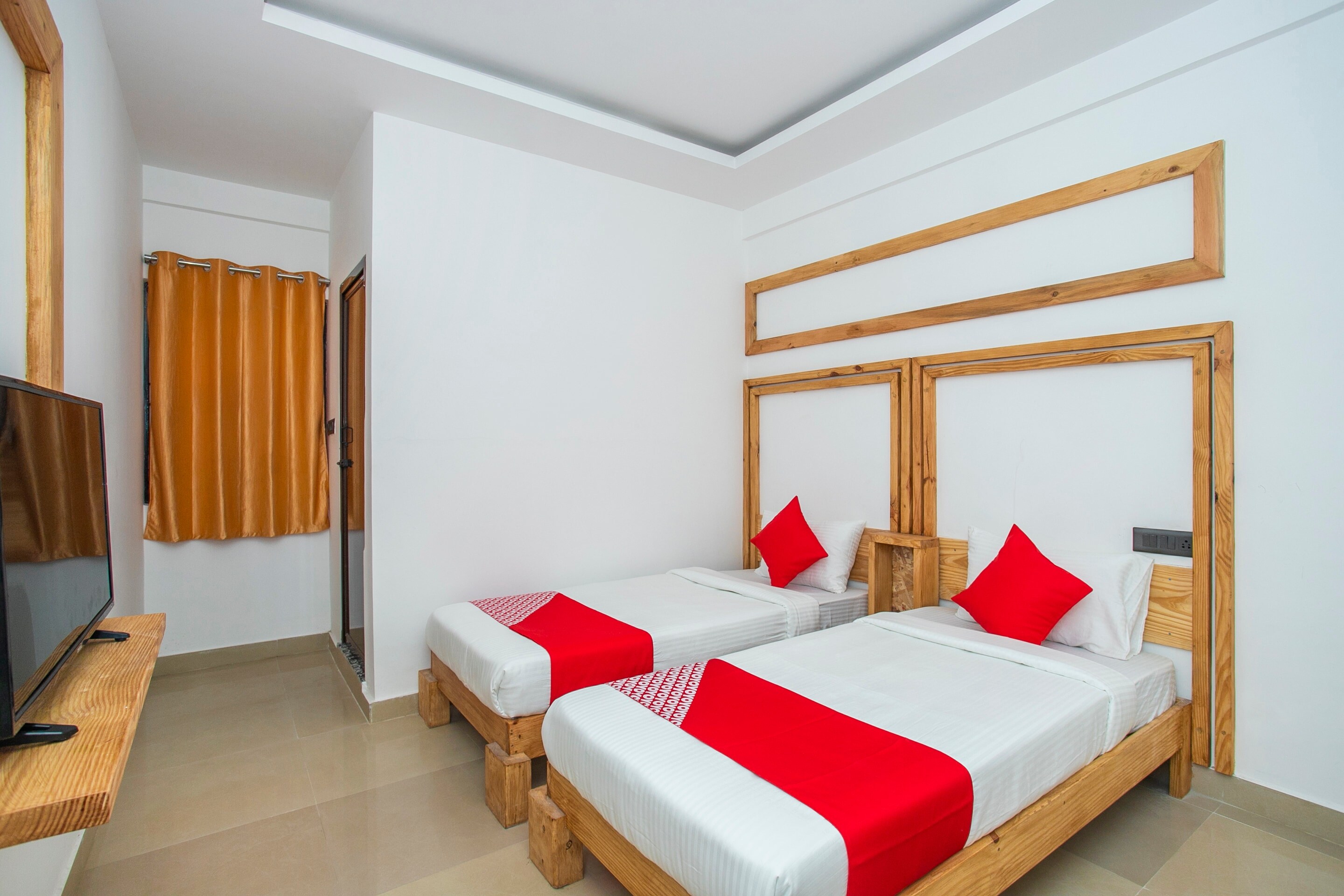 Hotel O Greencity Comforts - Tap to explore photos