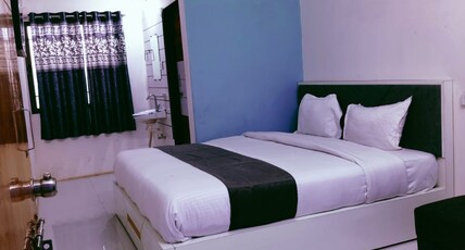 The Galaxy hotel & Guest House Room Type - Deluxe Room