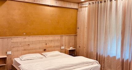Hotel DOPAAR by The Brook Room Type - wooden room
