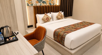 Hotel La Serene Room Type - Deluxe Room With Free Wifi