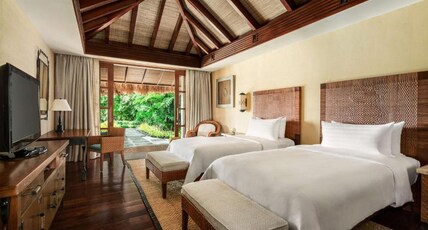 Shangri-La's Boracay Resort & Spa Room Type - Deluxe Room - Twin