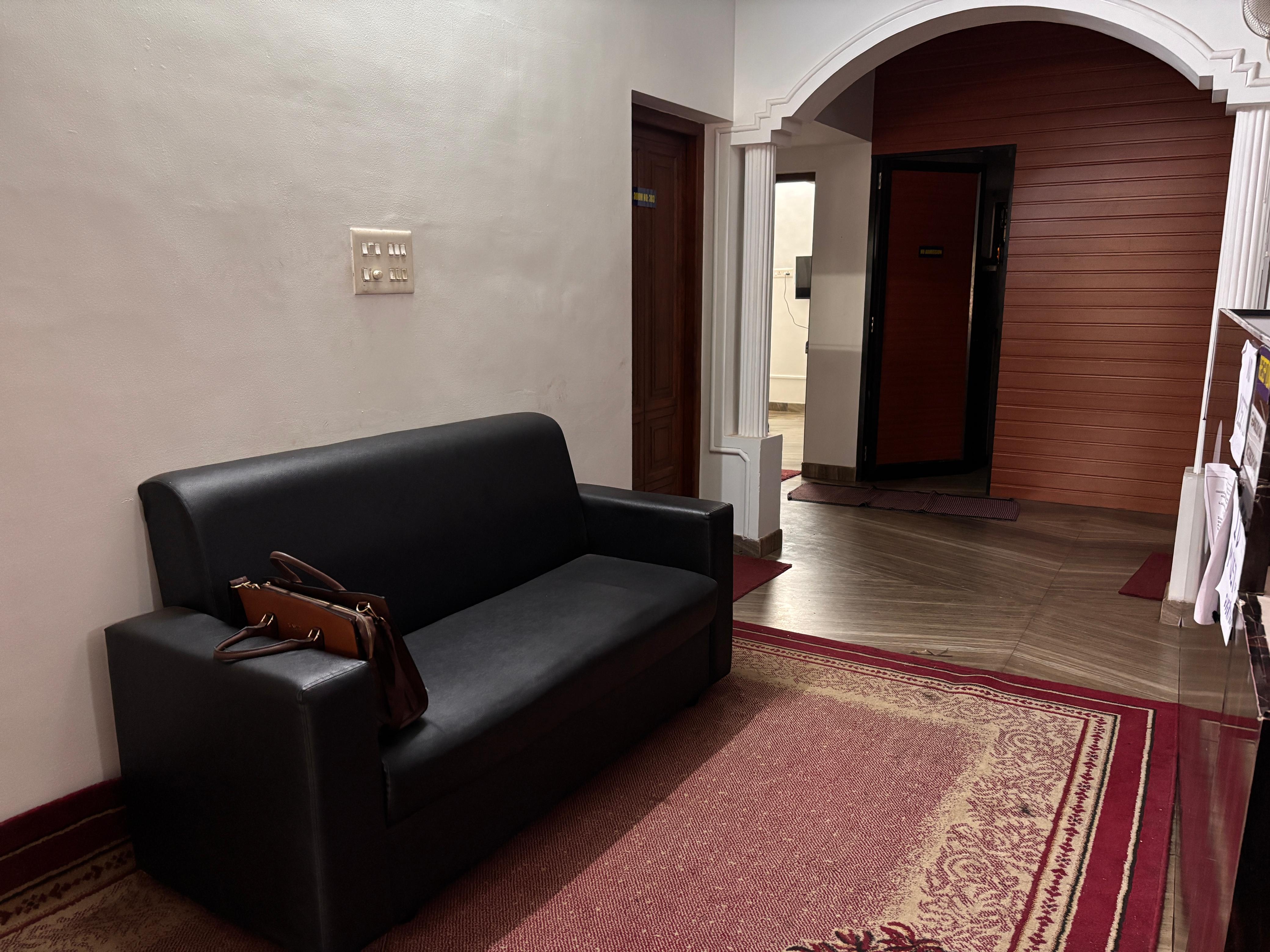 CALICUT RESIDENCY - Tap to explore photos