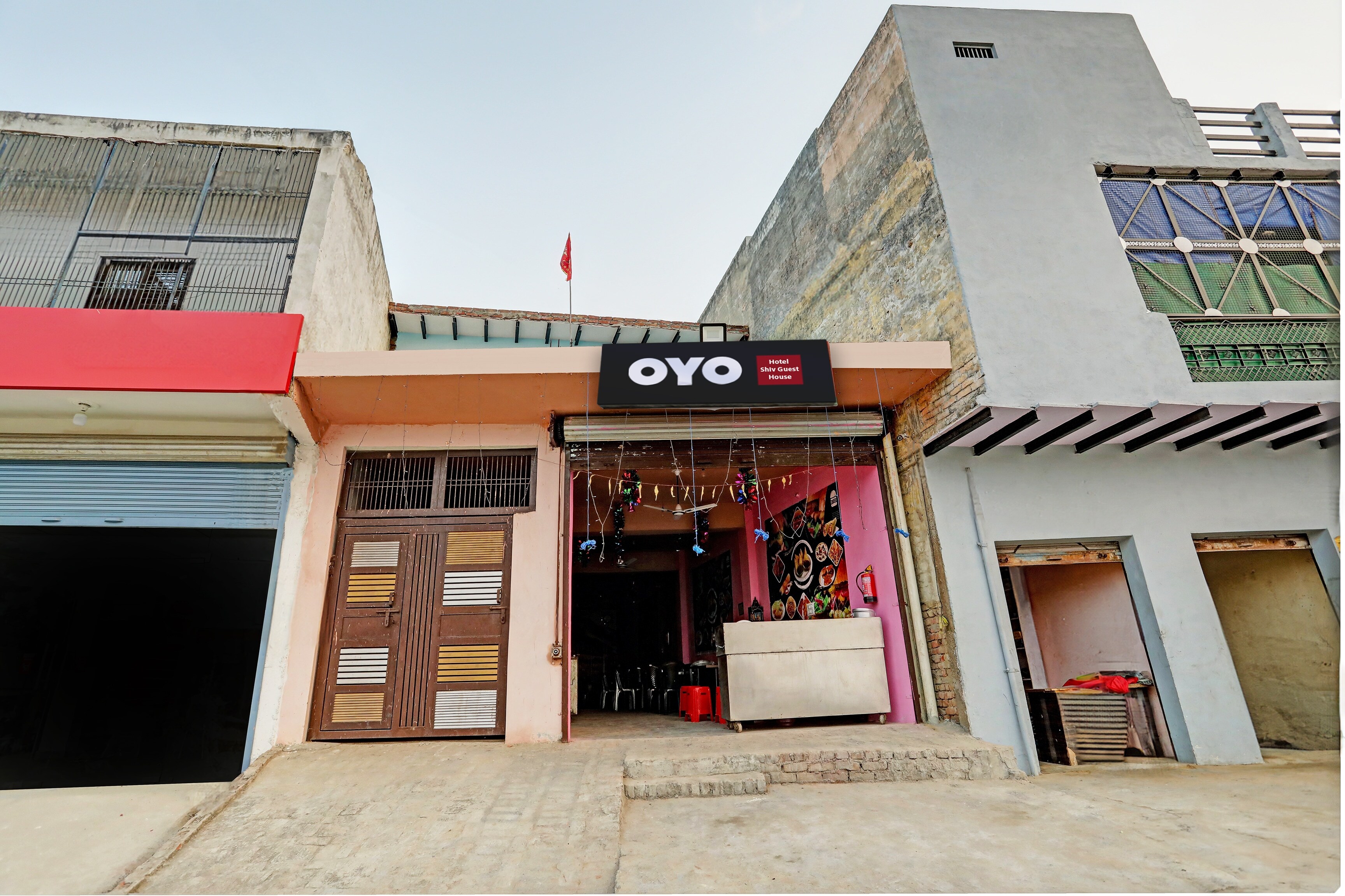 Hotel O 820007 SHIV GUEST HOUSE - Tap to explore photos