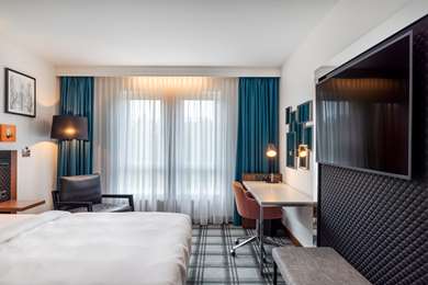 Radisson Blu Hotel, Karlsruhe - Tap to explore photos