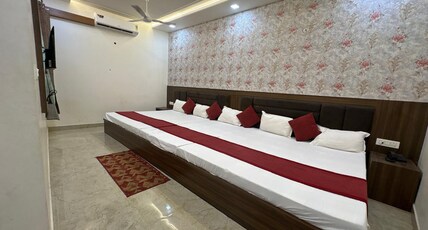 Shri Ram Palace Room Type - Family Suite Rooms