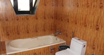 Petals of Chinar Room Type - Deluxe Room