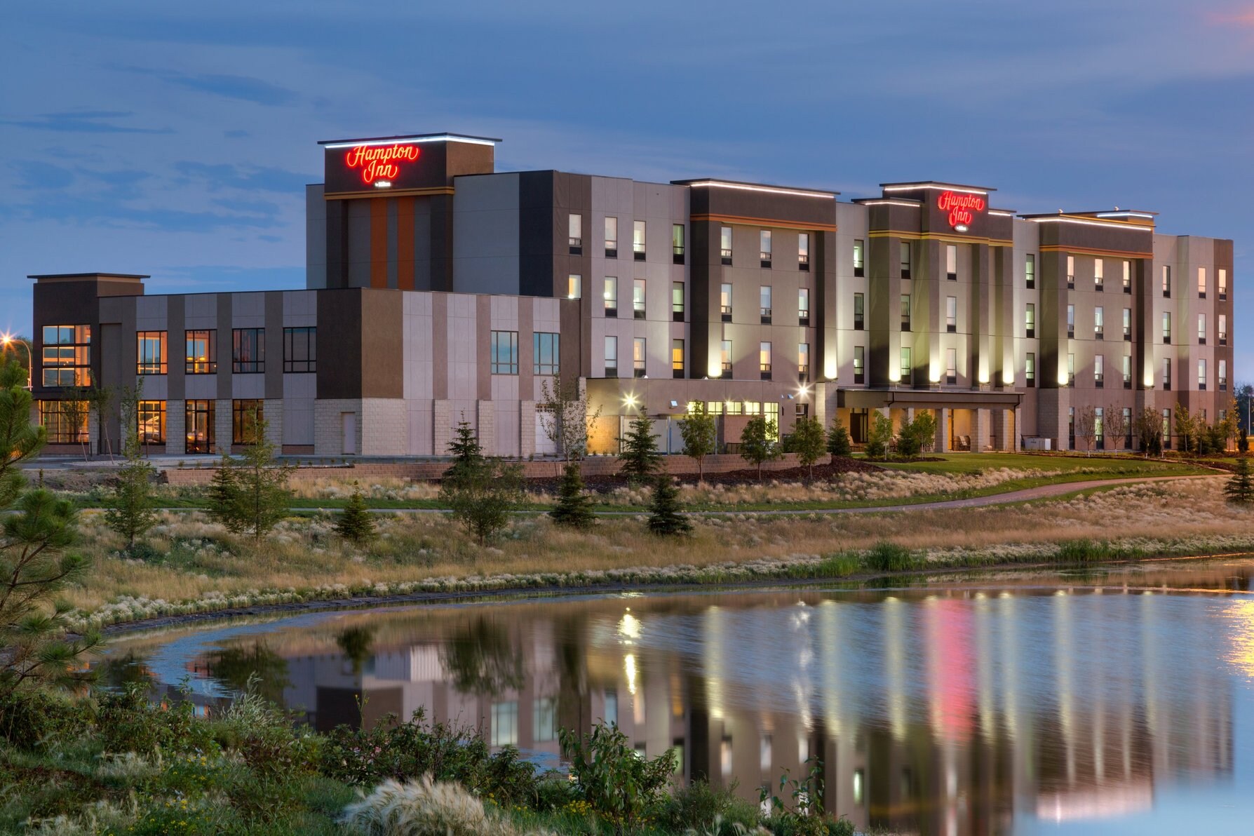 Hampton Inn by Hilton Edmonton/Sherwood Park - Tap to explore photos
