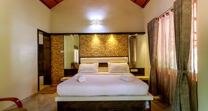 SRJungle Resort Room Type - Executive Cottages