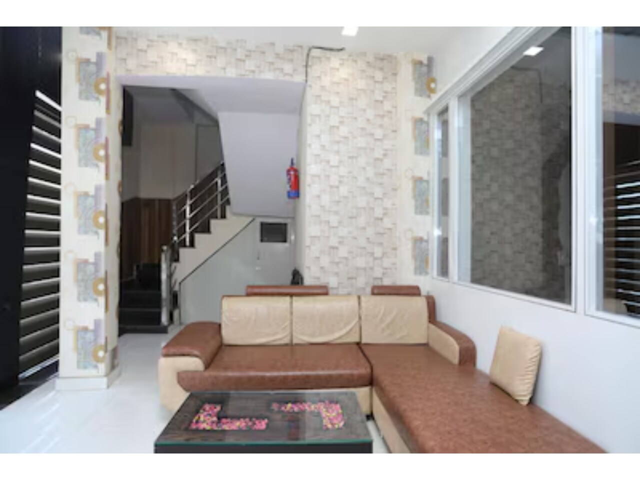 Hotel Shashi Residency - Tap to explore photos