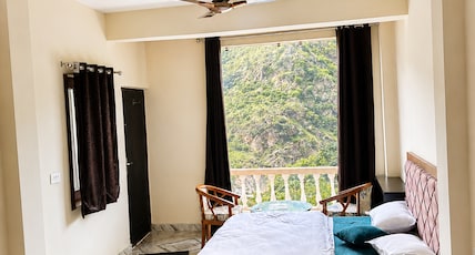 Hill Couch Resort Room Type - Mountain View Room with Gym Access Hill Couch Resort Room Type - Mountain View Room with Gym Access