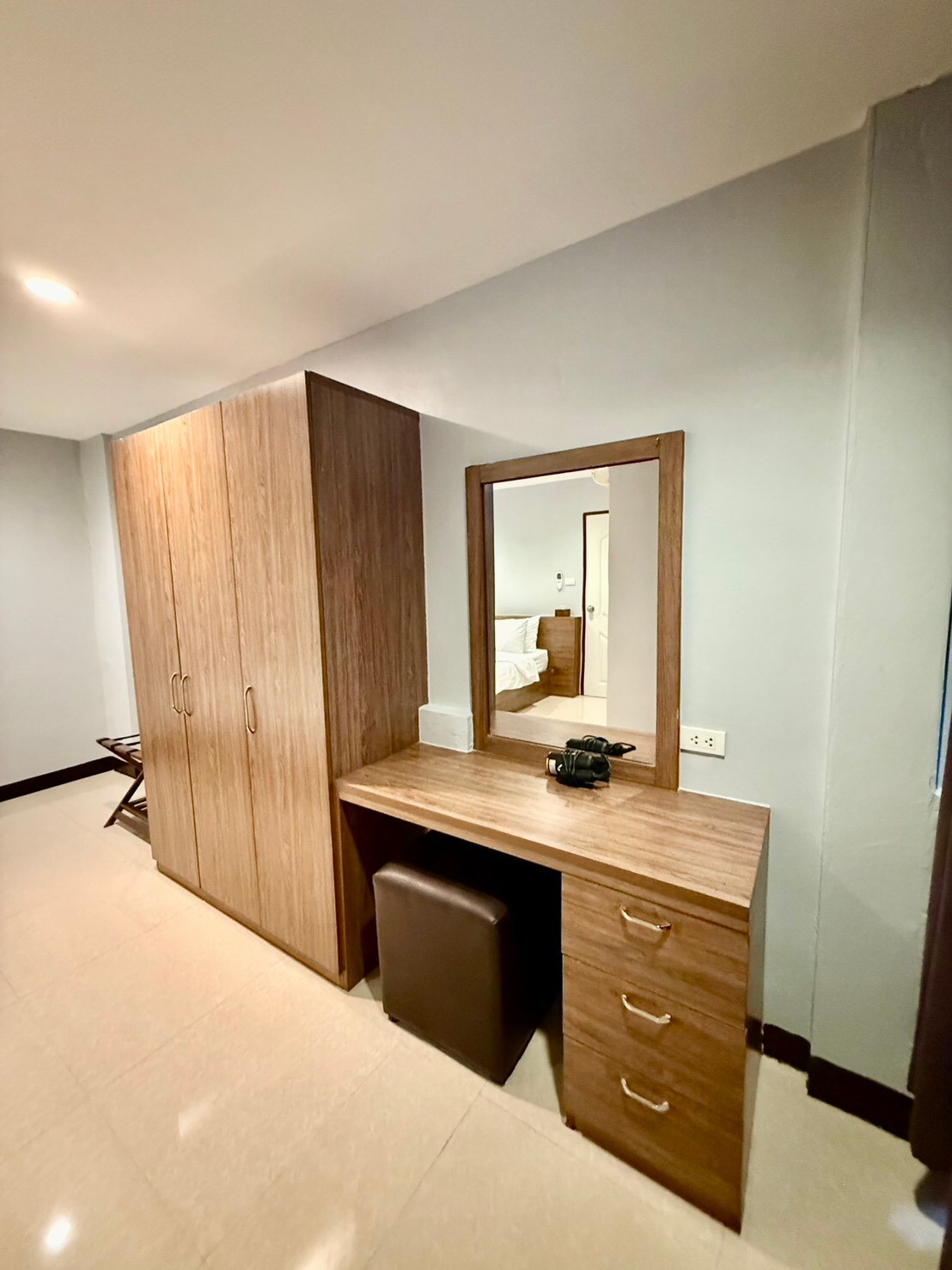 Sampheng Apartment - Tap to explore photos