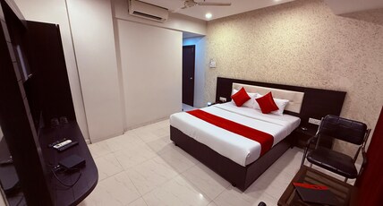 Arya Residency Room Type - Super Deluxe AC Room