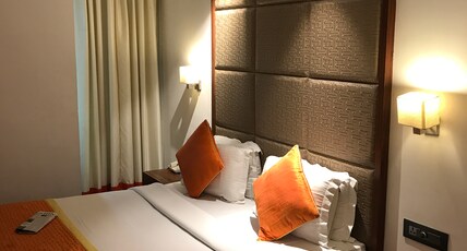 Hotel Southern Regency - Karol Bagh Room Type - Southern Executive Deluxe Room (In Annexure Building)
