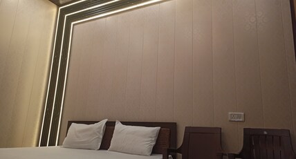 Shivay Guest House Room Type - Deluxe Room