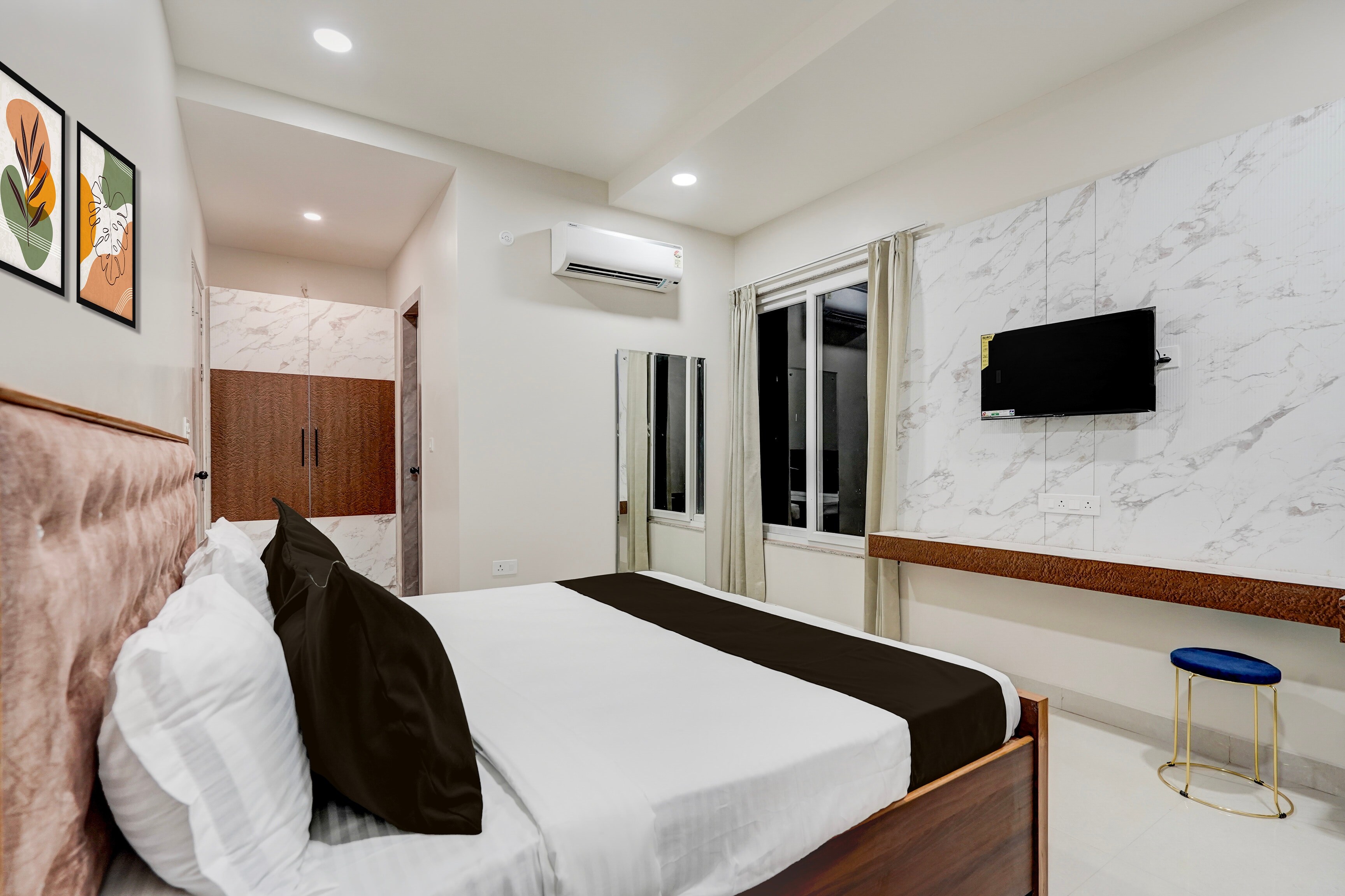 Hotel O Shagun hotel and Banquets - Tap to explore photos